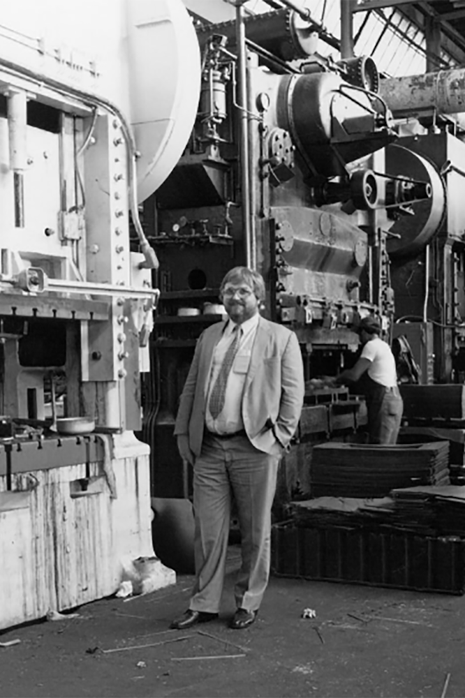 Bernd Schwank en nuestra fábrica de Estados Unidos, 1981.